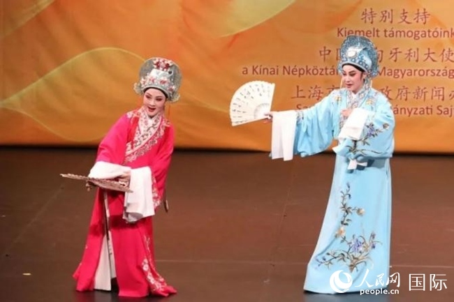 “玉蘭花開·魅力上海”走進布達佩斯。葉辰亮攝