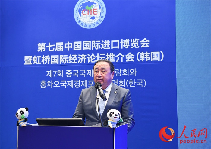 中國國際進(jìn)口博覽局黨委書記、副局長孫成海致辭。 人民網(wǎng) 程安康攝