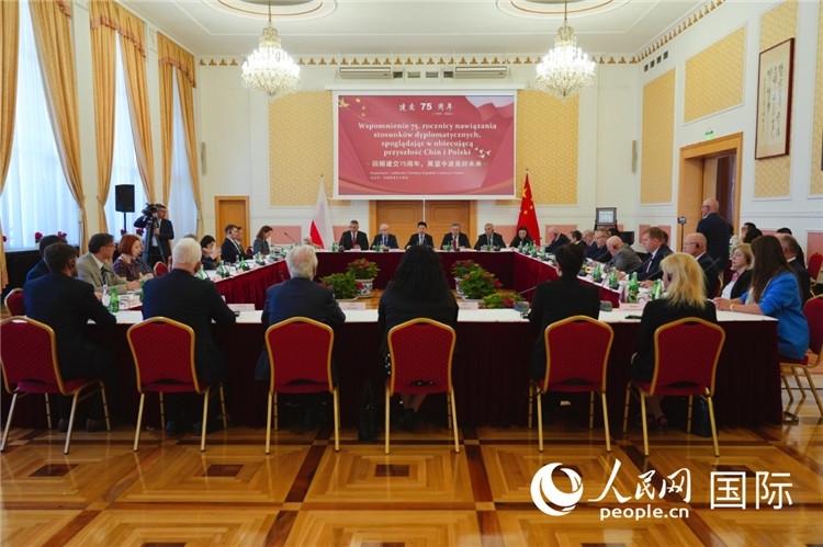 圖為座談會現(xiàn)場。 人民網(wǎng)記者 李增偉 攝