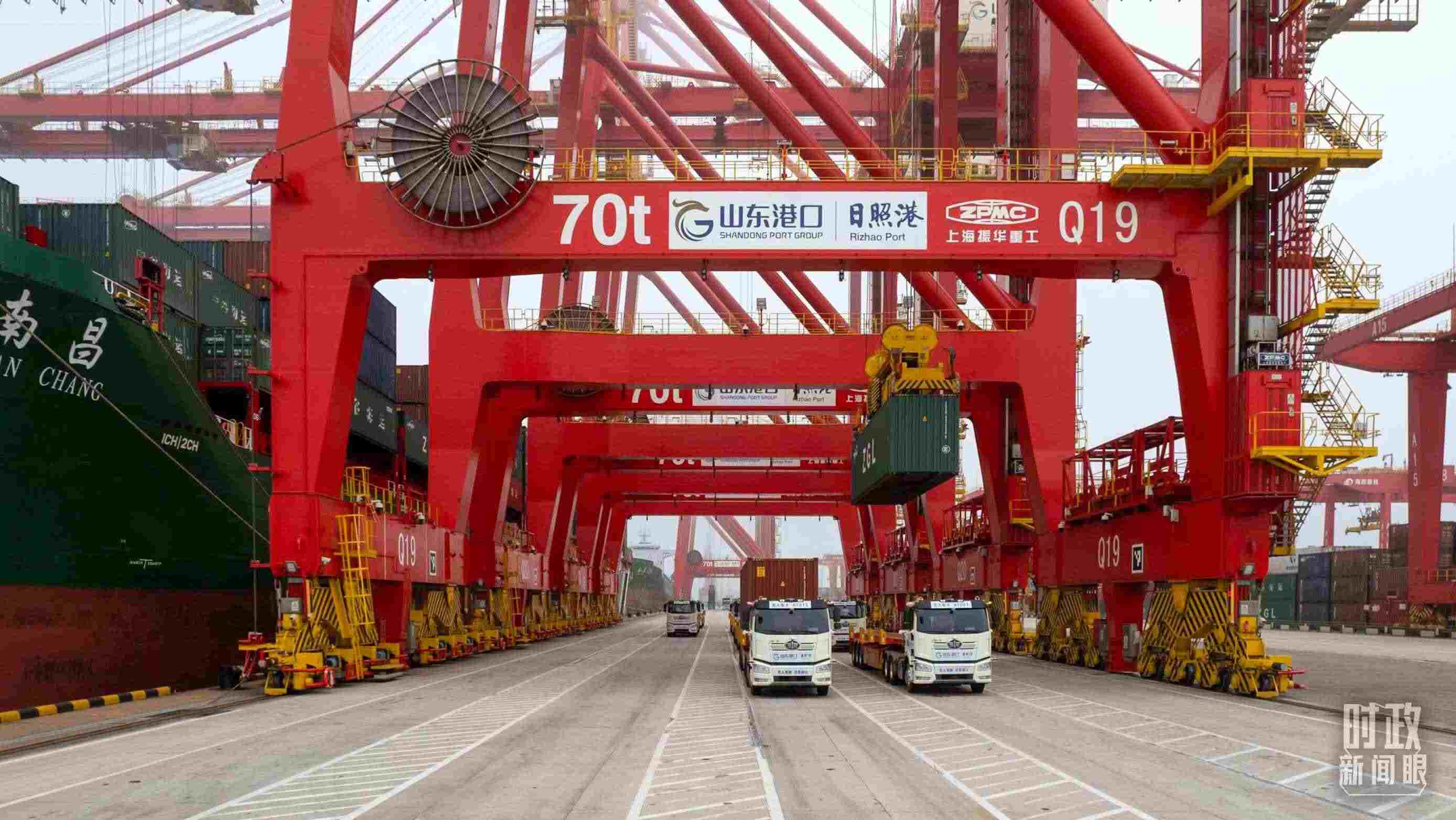 山東日照港。（總臺(tái)國廣記者李晉拍攝）