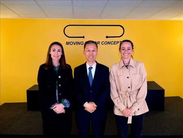 中國駐瑞典大使崔愛民應(yīng)邀參訪瑞典牧夫樂公司。中國駐瑞典大使館供圖