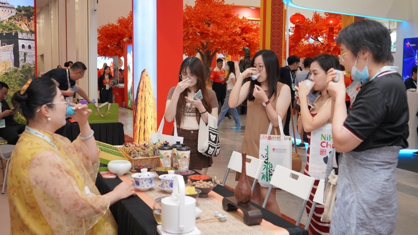 寧夏非遺八寶茶互動展示。 吉隆坡中國文化中心供圖