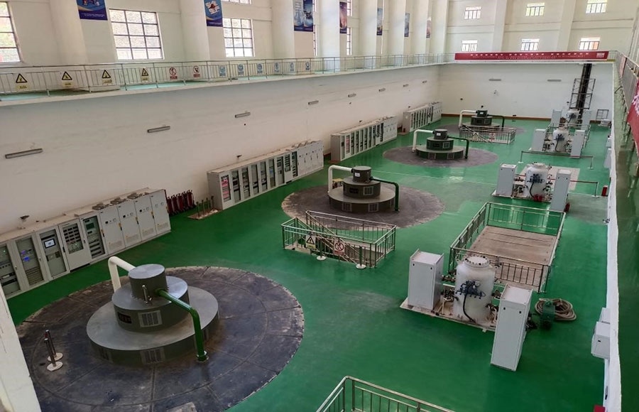  剛果（金）布桑加水電站四臺(tái)發(fā)電機(jī)組。中鐵資源集團(tuán)供圖