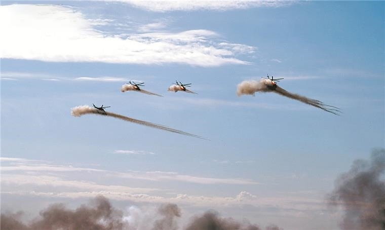 △“和平使命—2021”上合組織聯(lián)合反恐軍演。