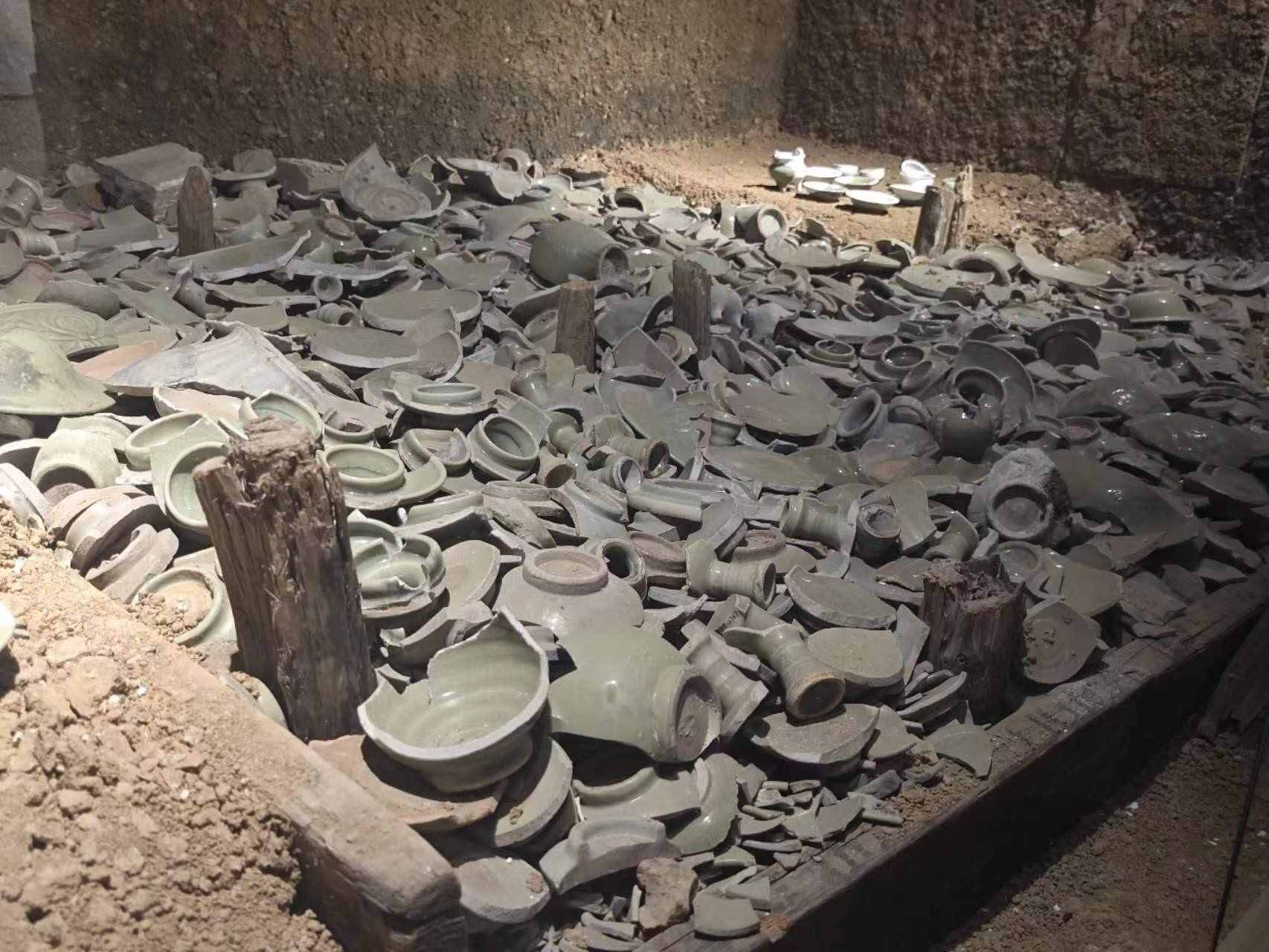 經(jīng)過(guò)“質(zhì)檢”的瓷器碎片。人民網(wǎng)記者 黃鈺攝