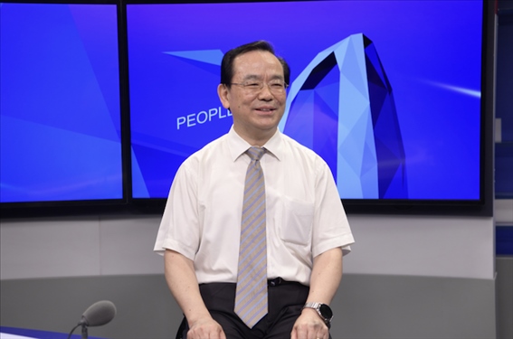 中國人民大學(xué)法學(xué)院教授、博士生導(dǎo)師楊建順。人民網(wǎng)記者 王曉嘯攝