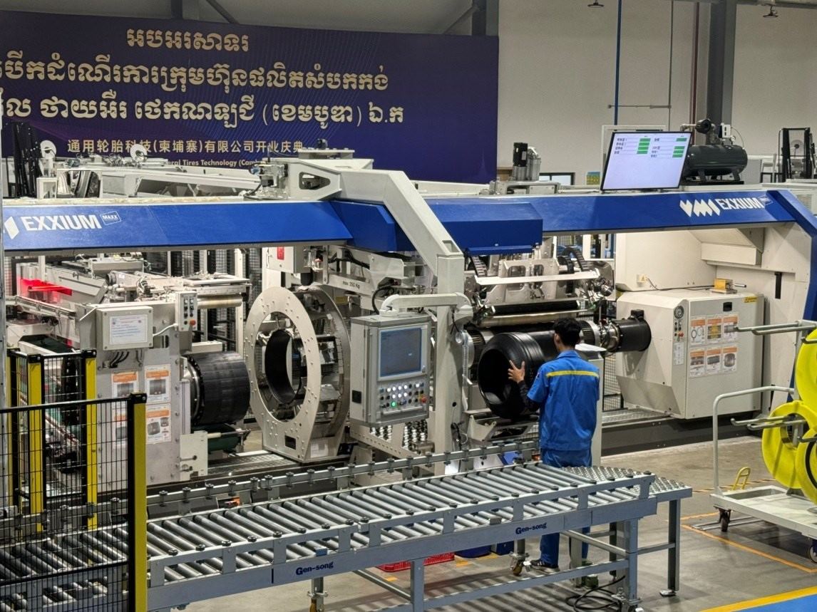 圖為通用輪胎科技（柬埔寨）有限公司生產(chǎn)車間。西港特區(qū)公司供圖