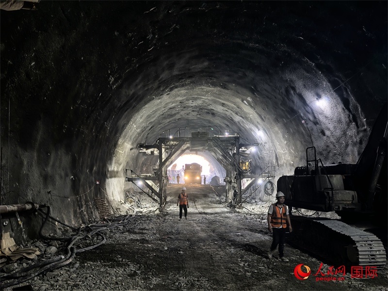 隧道施工現(xiàn)場(chǎng)圖片。人民網(wǎng) 賽義德·邁赫迪攝