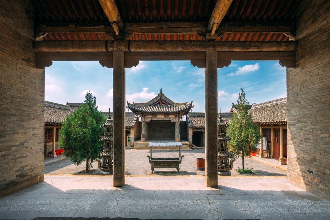 高平市王報(bào)村二郎廟金代戲臺。蘇唐詩攝