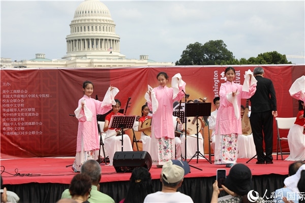 2、在華盛頓中國文化節(jié)活動(dòng)上，還進(jìn)行了豐富多樣的中國文化演出。 人民網(wǎng)記者 李志偉攝