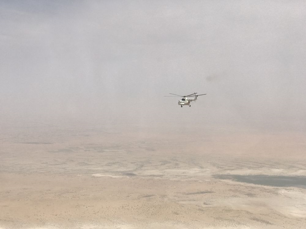 2017年8月8日，中國(guó)首支維和直升機(jī)分隊(duì)直升機(jī)飛行在蘇丹達(dá)爾富爾任務(wù)區(qū)上空。