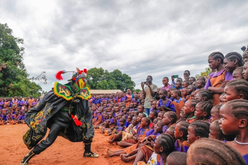 傳統(tǒng)川劇變臉表演。王軍杰攝