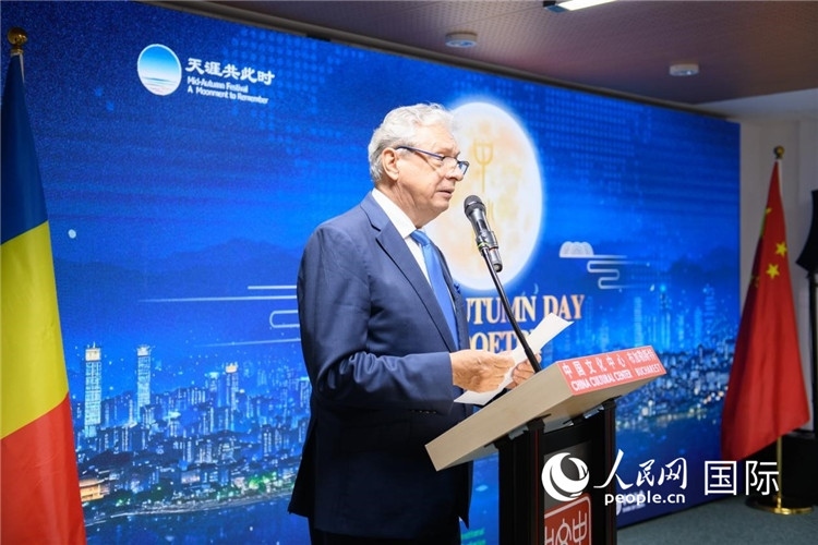 苗族銀器展示。傅永山攝