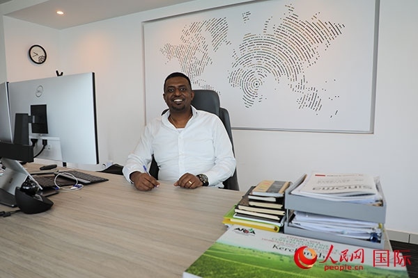 圖為Kerchanshe公司執(zhí)行總裁伊思拉爾·德格。人民網(wǎng)記者 沈小曉攝