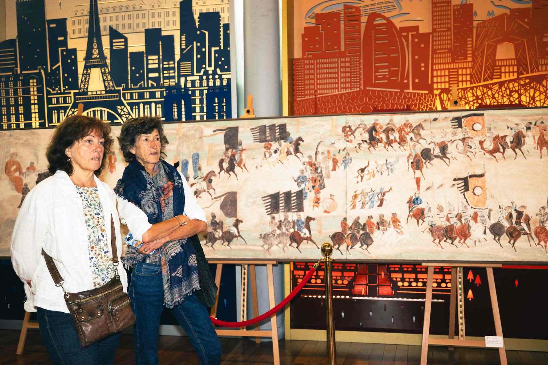 “絲路丹青——絲綢之路沿線壁畫(huà)傳摹展”在巴黎中國(guó)文化中心隆重開(kāi)幕。中國(guó)藝術(shù)研究院供圖