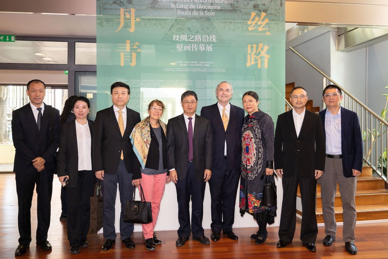 “絲路丹青——絲綢之路沿線壁畫(huà)傳摹展”在巴黎中國(guó)文化中心隆重開(kāi)幕。中國(guó)藝術(shù)研究院供圖