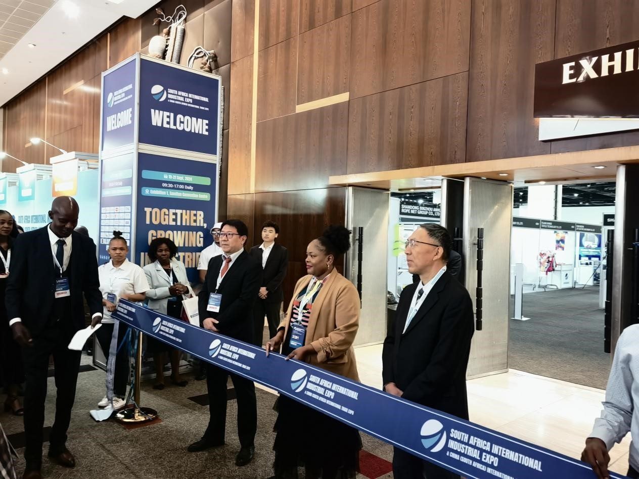 19日，第三屆南非國際工業(yè)展暨中國（南非）國際貿(mào)易展覽會(huì)在約翰內(nèi)斯堡桑頓會(huì)議中心盛大開幕。主辦方供圖