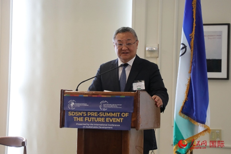 中國(guó)常駐聯(lián)合國(guó)代表傅聰大使發(fā)表演講。人民網(wǎng)記者 李志偉攝