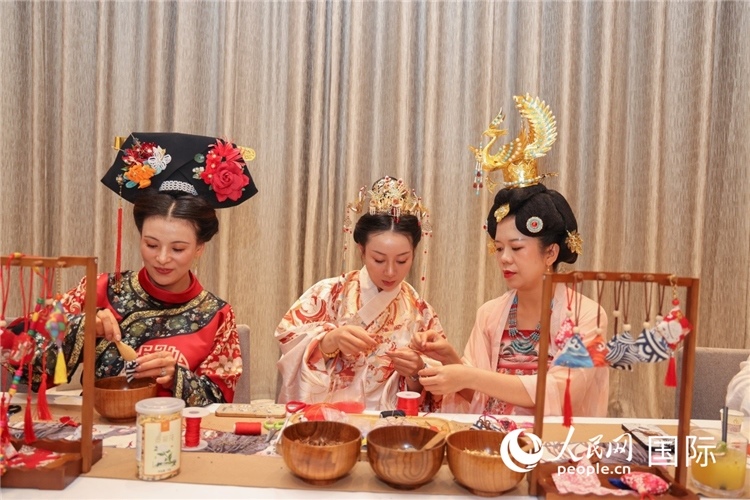 中國傳統(tǒng)文化展示。人民網(wǎng)記者任皓宇攝