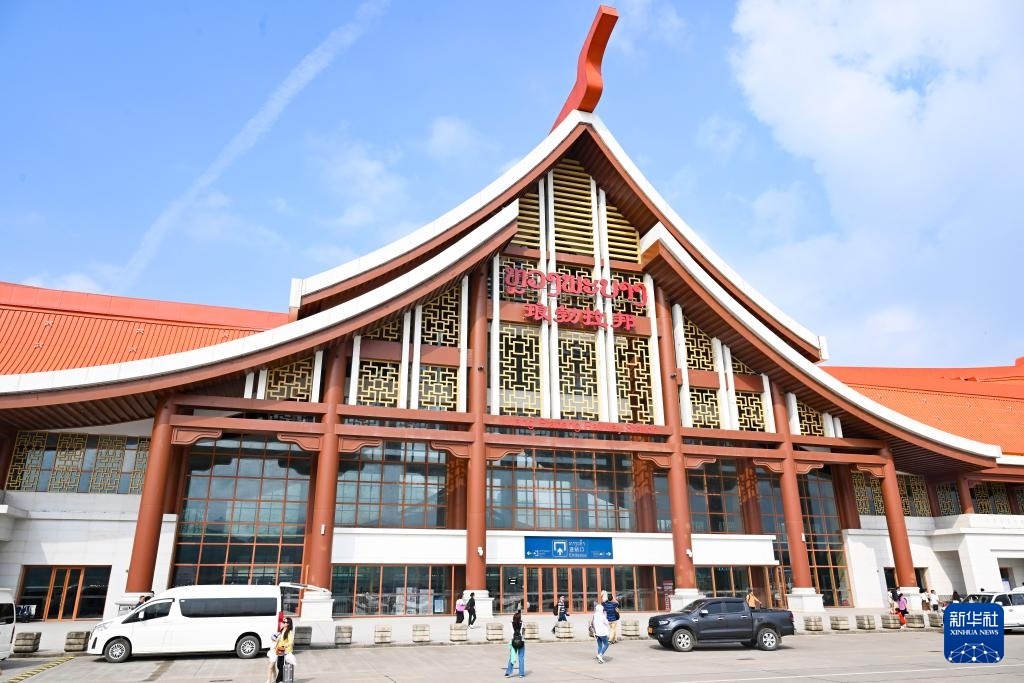 這是10月12日在老撾拍攝的瑯勃拉邦車站。新華社記者 程一恒 攝