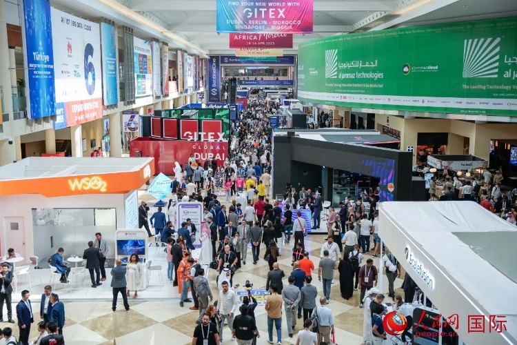 迪拜世界貿(mào)易中心場(chǎng)館內(nèi)一角。人民網(wǎng) 塔里克·易卜拉欣攝