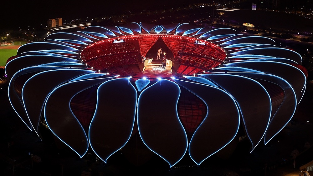 2023年9月23日，第19屆亞洲運(yùn)動會開幕式上，最后一棒火炬手汪順和“數(shù)字火炬手”在開幕式上點燃主火炬。