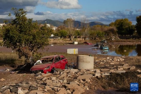 這是11月2日在西班牙烏鐵爾拍攝的受災(zāi)區(qū)域。新華社記者 孟鼎博 攝