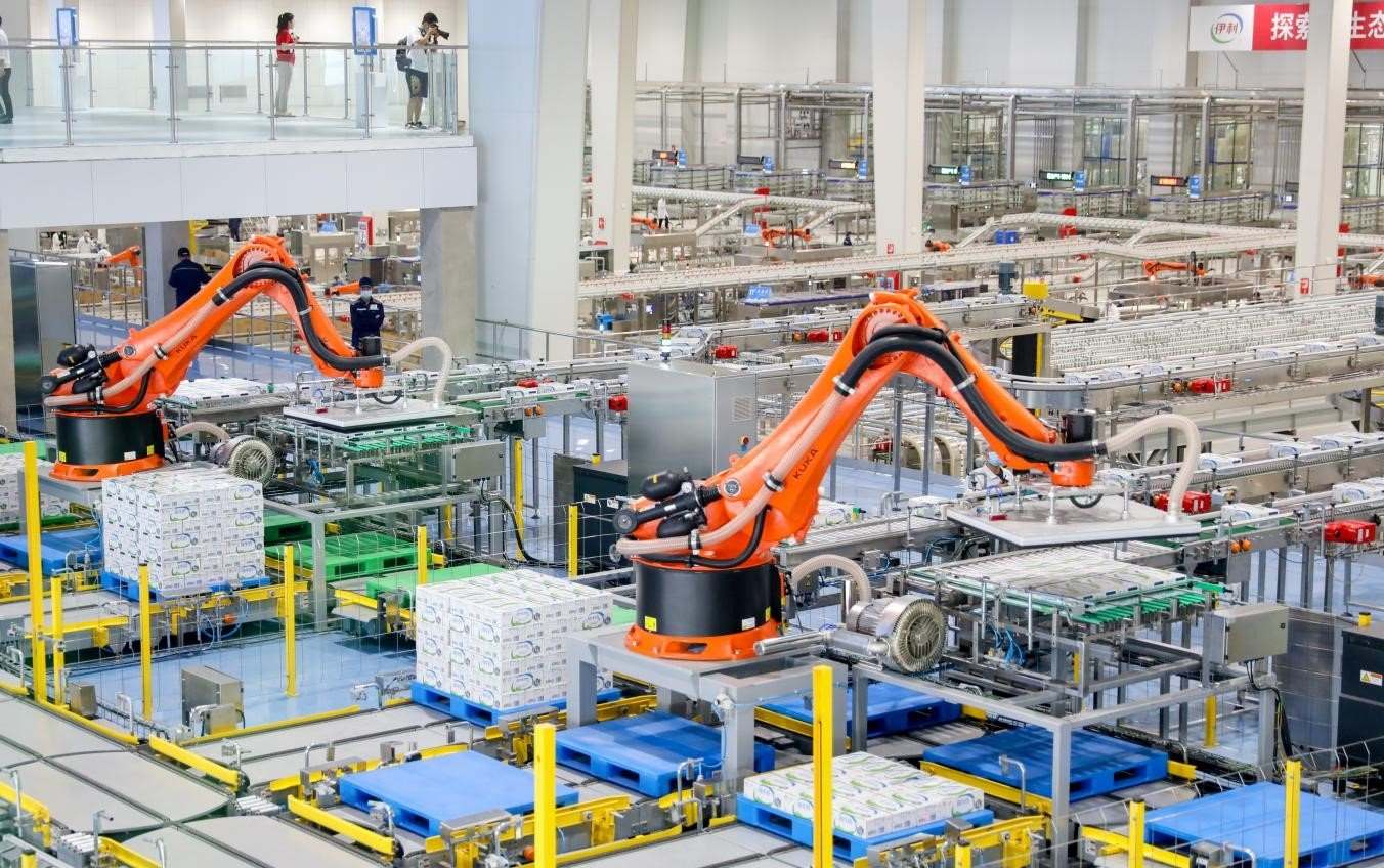 伊利數(shù)智化布局領(lǐng)跑行業(yè)。（受訪者供圖）