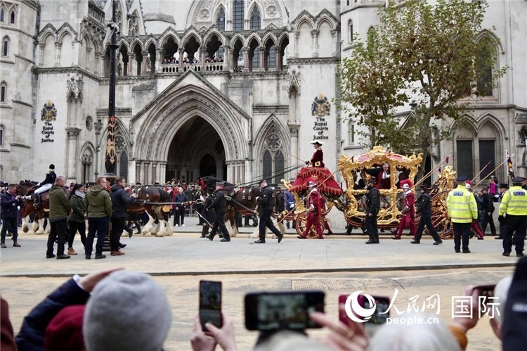 2024倫敦金融城市長(zhǎng)就職巡游現(xiàn)場(chǎng)。吳若鳴攝