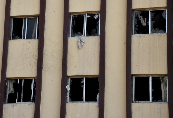 這是11月29日在敘利亞阿勒頗拍攝的一處遭襲建筑。新華社發(fā)