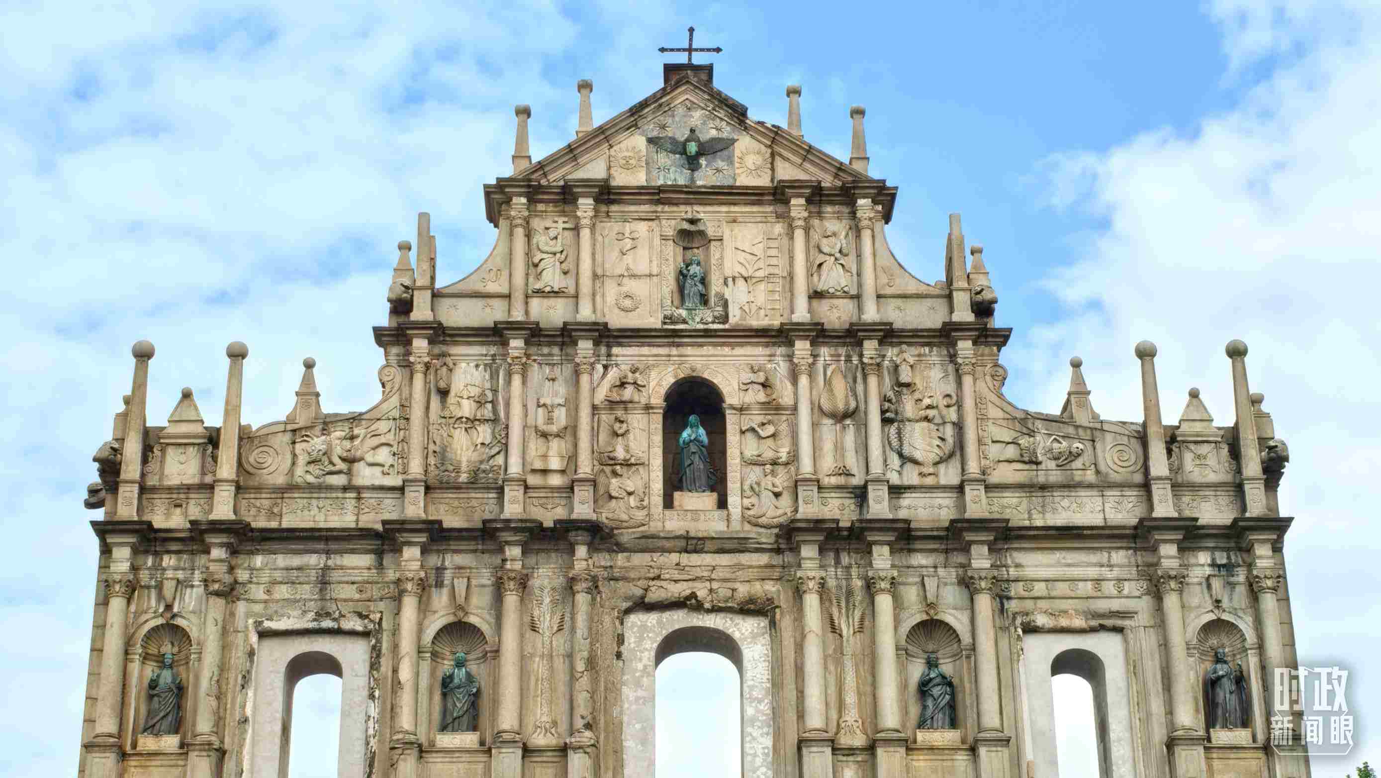 △澳門大三巴牌坊。（總臺央視記者張垚拍攝）