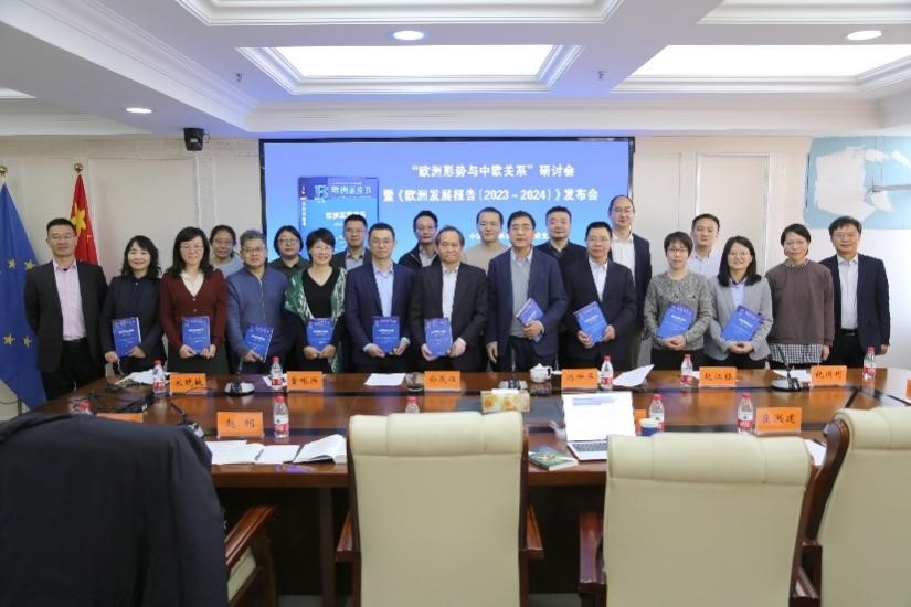 參會(huì)人員合影。吳迪攝