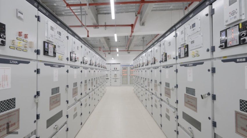 300兆瓦壓氣儲能示范工程高壓配電室。受訪者供圖
