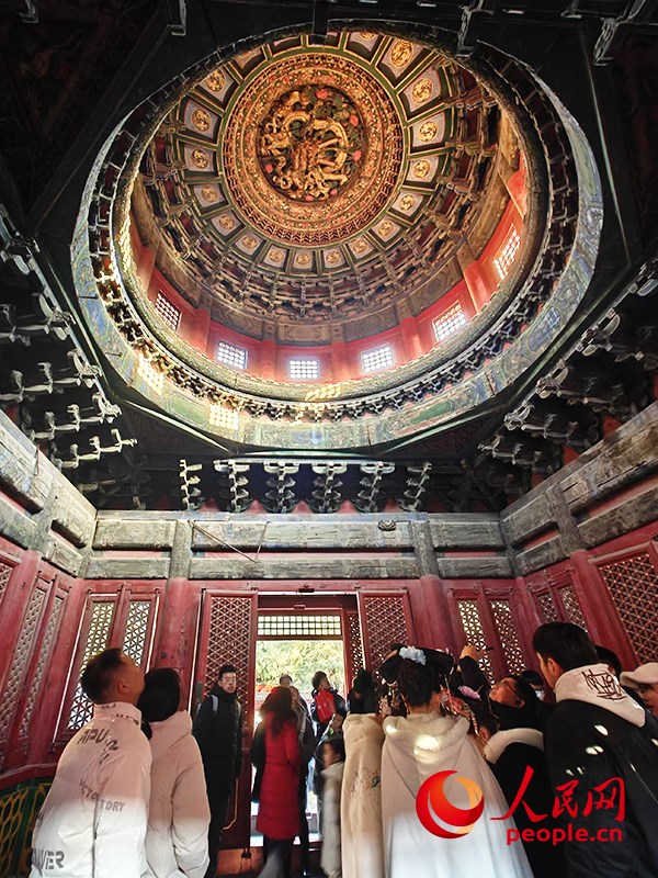 2025年1月，游客正在故宮博物院參觀。人民網(wǎng)記者 韋衍行攝