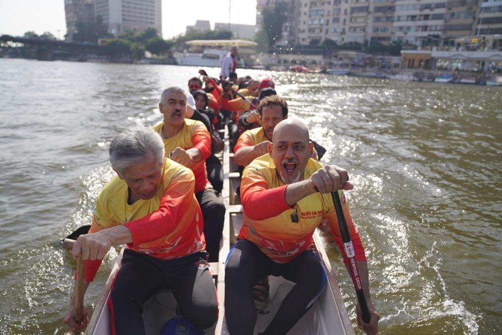 活動(dòng)現(xiàn)場(chǎng)龍舟競(jìng)技，共慶春節(jié)。開羅中國(guó)文化中心供圖