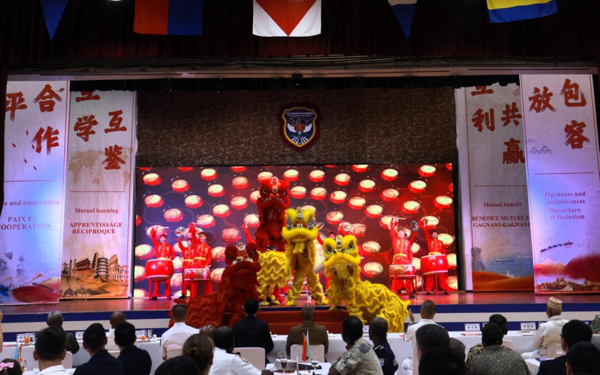 舞獅表演《金獅送?！?。主辦方供圖