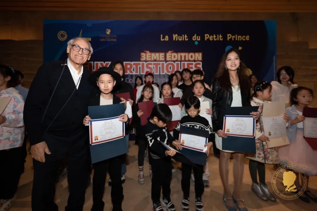 第三屆國際藝術(shù)聯(lián)創(chuàng)聯(lián)展盛大開幕。法中交流促進(jìn)會供圖