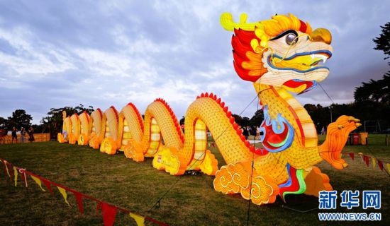 圖為2025年奧克蘭元宵燈節(jié)現(xiàn)場(chǎng)。（圖片由奧克蘭中國(guó)文化中心提供）