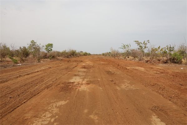 施工現(xiàn)場(chǎng)。張曉昆攝