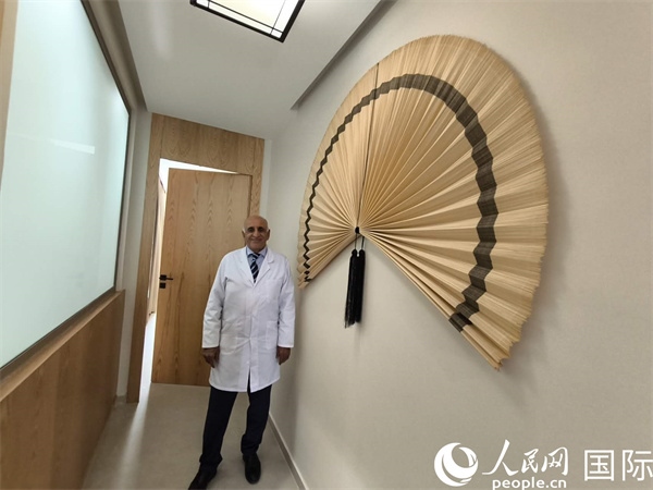 哈利勒的診所內(nèi)。人民網(wǎng)記者 黃培昭攝