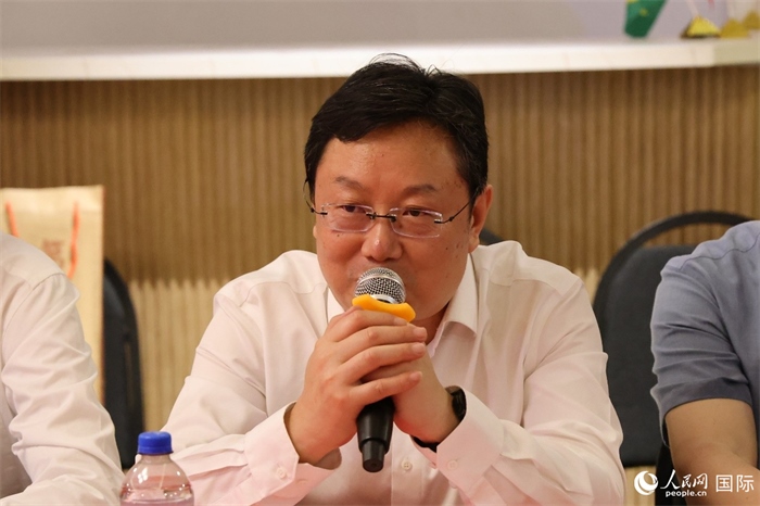 山東省濰坊市副市長(zhǎng)狄波在座談會(huì)上致辭。人民網(wǎng)記者 陳海琪攝