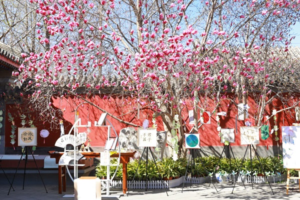 翰墨書韻展區(qū)的書法展品。府學胡同小學供圖