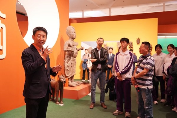 清華附中永豐學(xué)校家校共育活動舉行。校方供圖