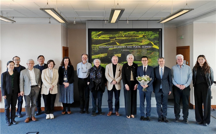 參加開幕式和學(xué)術(shù)交流活動的嘉賓合影。活動主辦方供圖