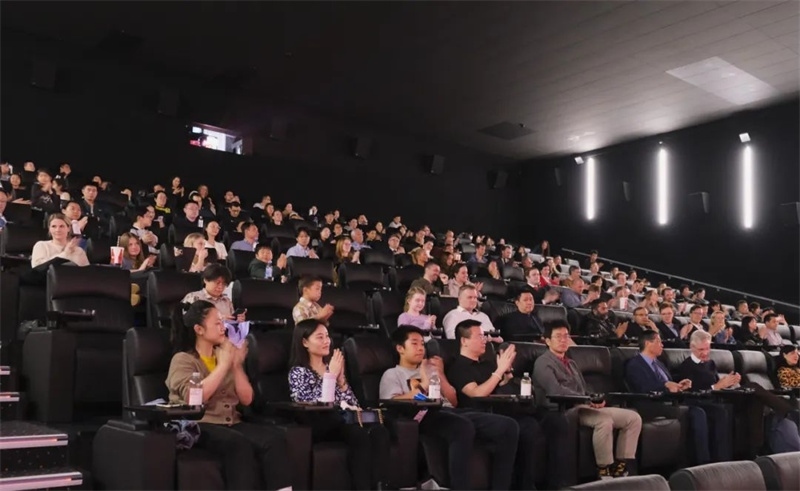 觀影現(xiàn)場。中國駐丹麥大使館供圖