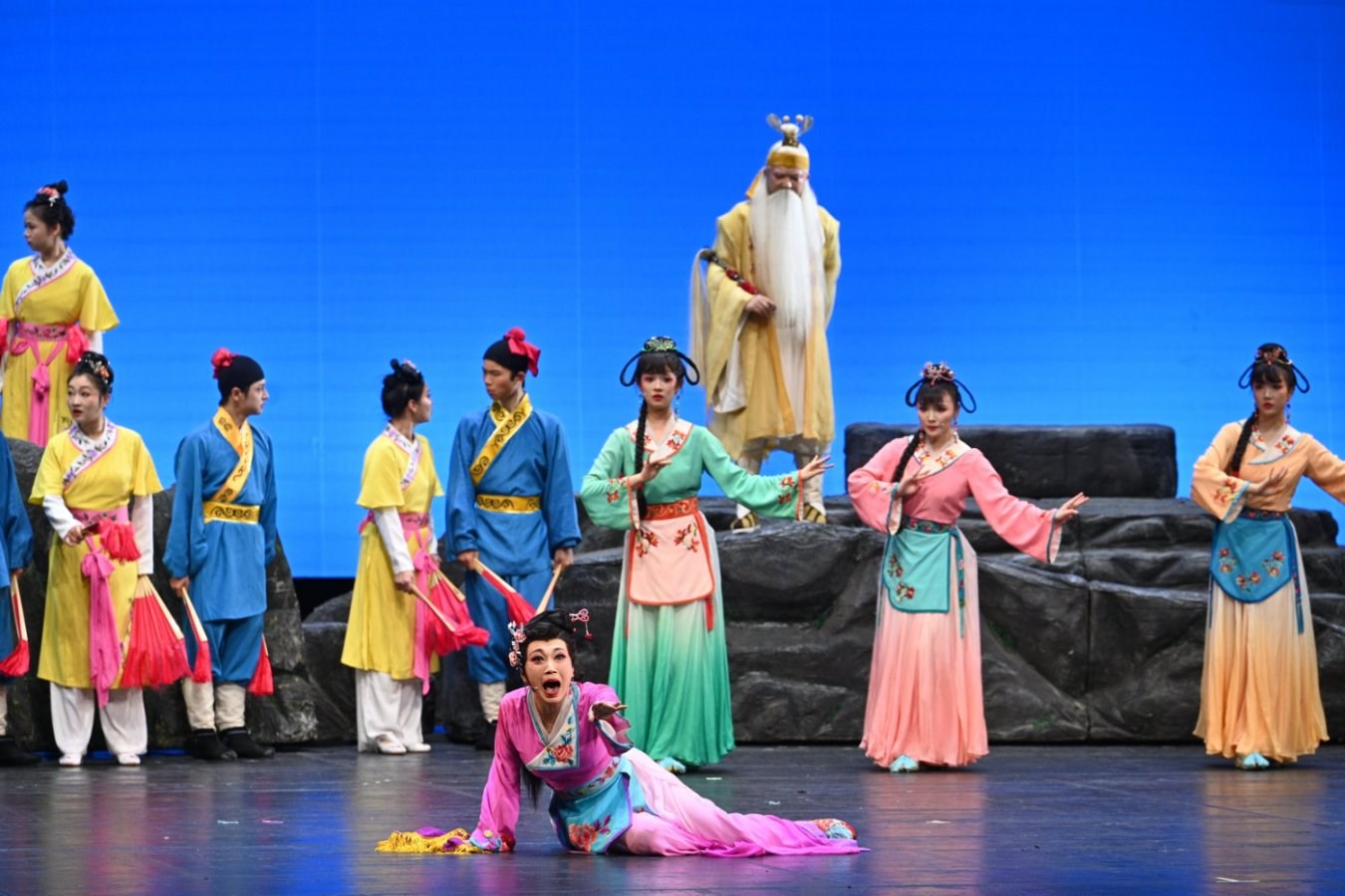 《七妹與蛇郎》演出劇照。國家大劇院供圖