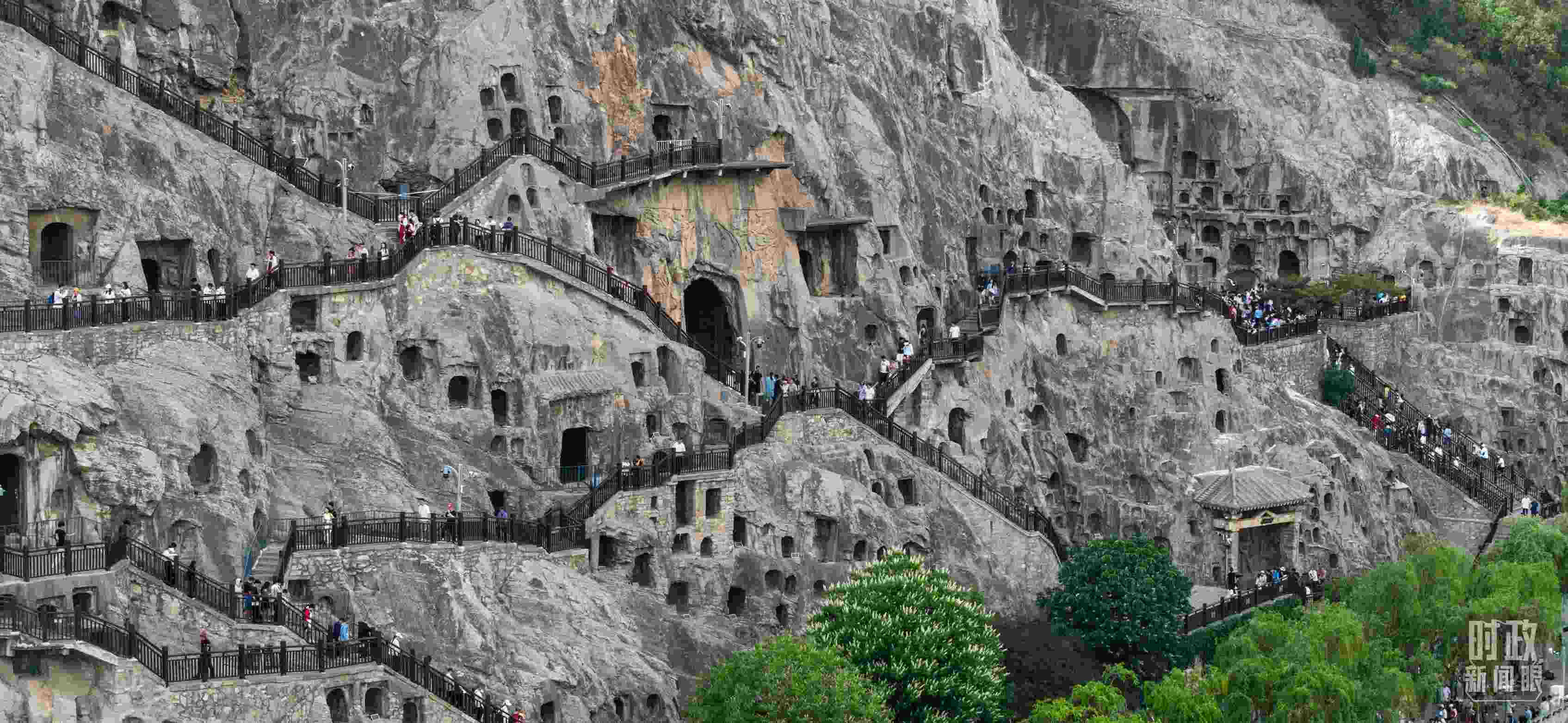 △龍門石窟。（總臺(tái)國廣記者李晉拍攝）